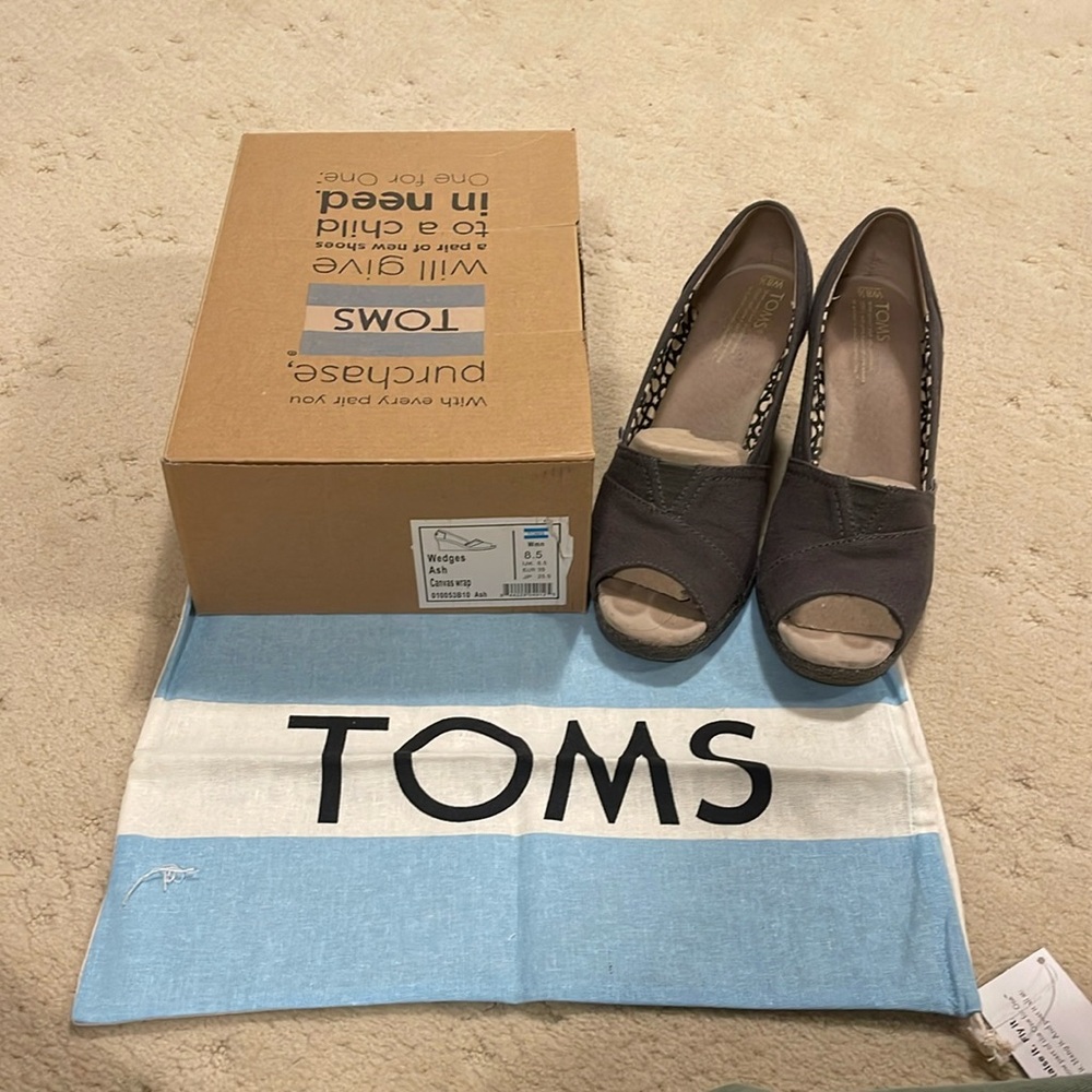 TOMS peep toe grey espadrilles wedge ash canvas wrap women’s size 8 1/2